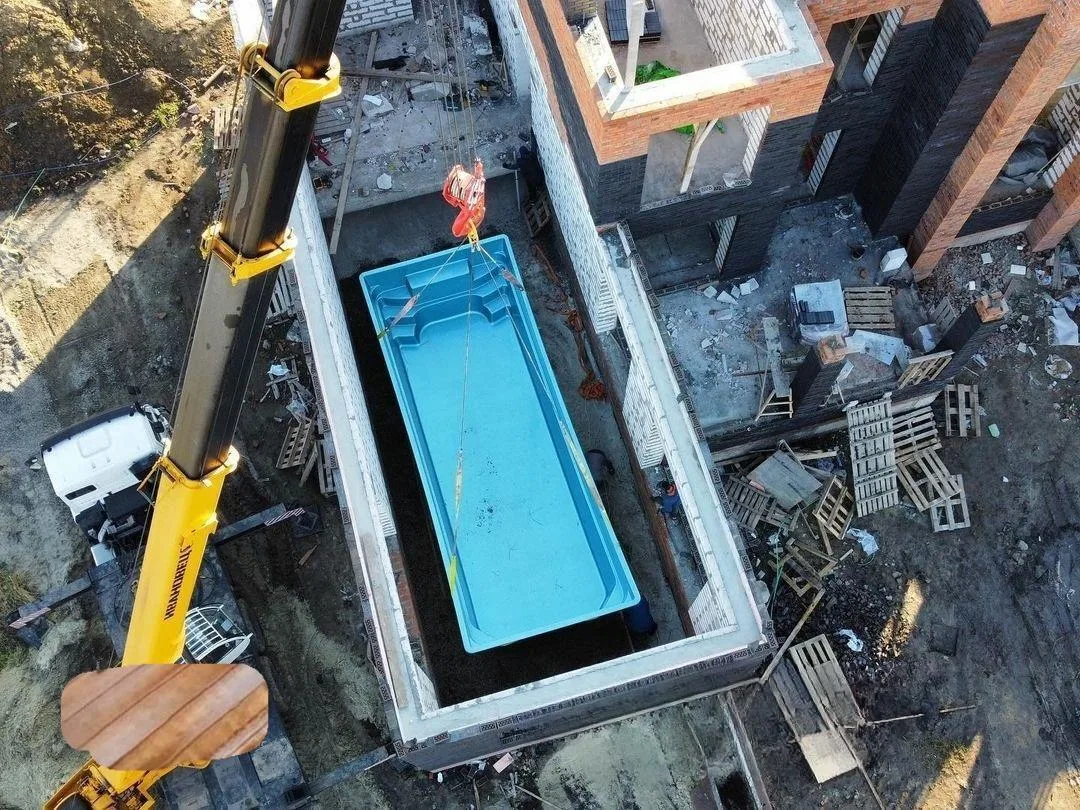 Laguna 9 — зона отдыха у бассейна в Красногорске