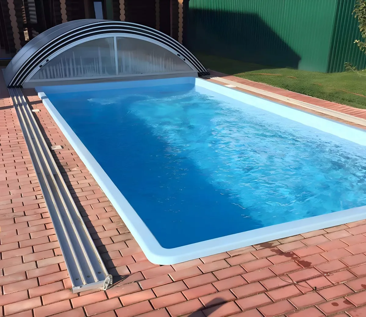 Laguna 7 — вечернее освещение в Красногорске